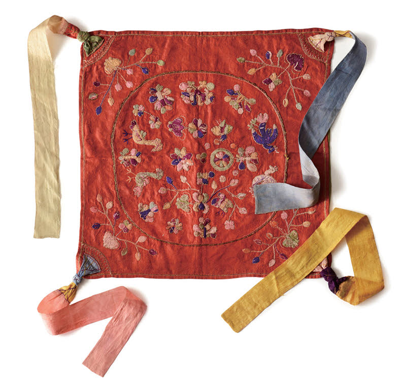 Bojagi (envoltura de tela cuadrada) con bordados